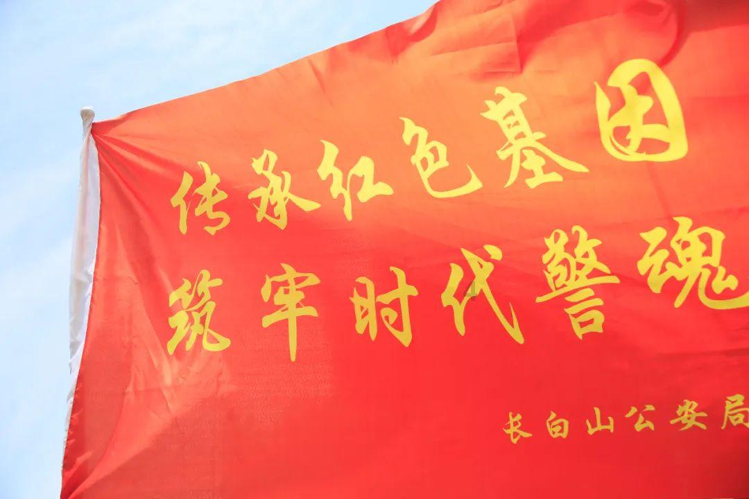 高铁上点餐收2元配送费合理吗?-全面解答你的疑问