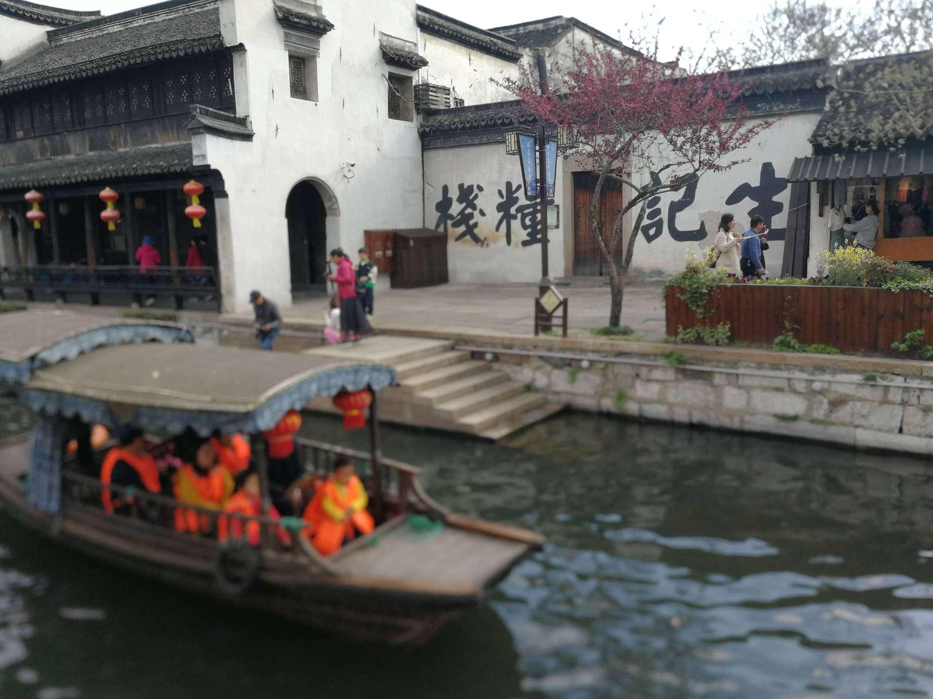 汽车被追尾了对方表示走保险,该如何操作?蜗牛问答,海量问题等你解答