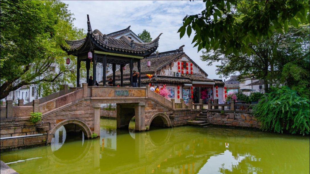 大学里刻意打好人际关系有必要吗？游戏画面